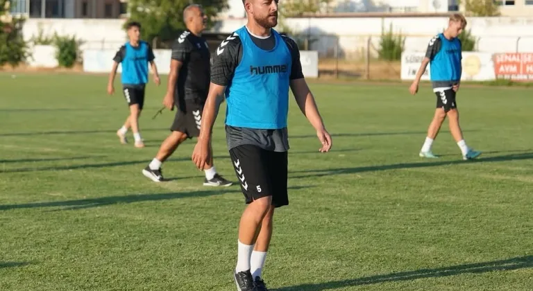 Burhaniye Belediyesporlu Futbolcu Uğur Güzelce Trafik Kazasında Ağır Yaralandı