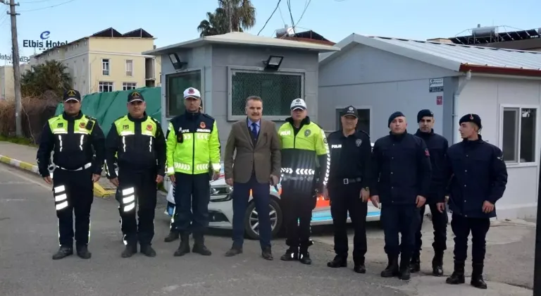 Edremit Kaymakam'ı Ahmet Odabaş Trafik Kontrol Noktaları'nı Ziyaret Etti