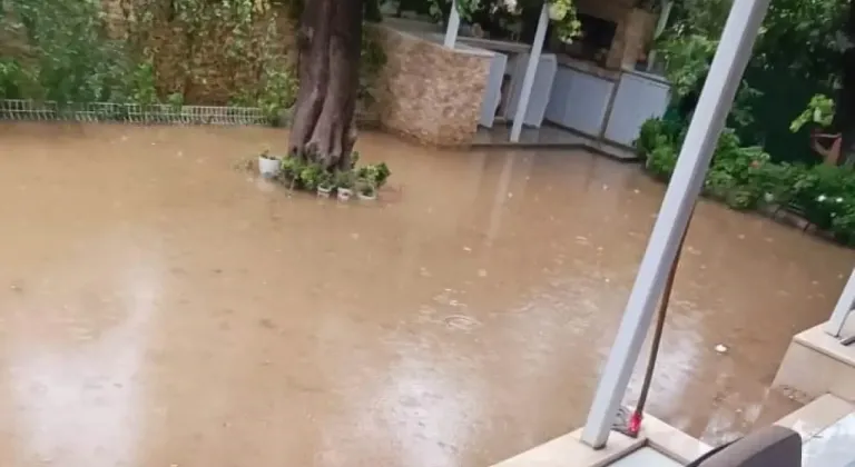 Edremit Körfezi sular altında kaldı