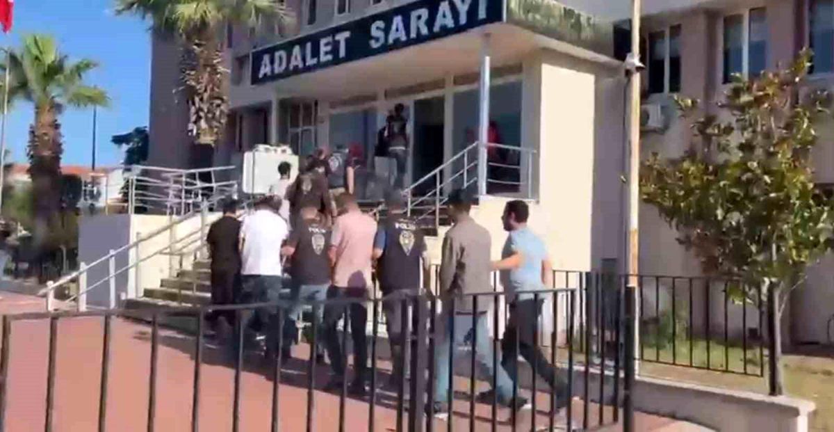 Ayvalık'ta 860 Milyonluk Dolandırıcılık Çökerildi