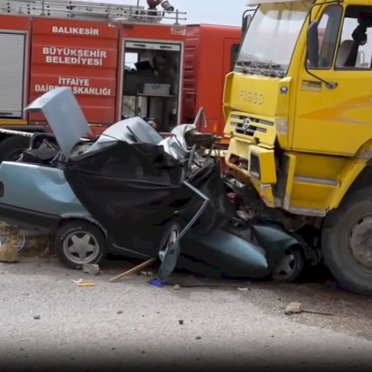 Burhaniye'de köpeğe çarpmamak için manevra yapan otomobilde 3 kişi yaşamını yitirdi!